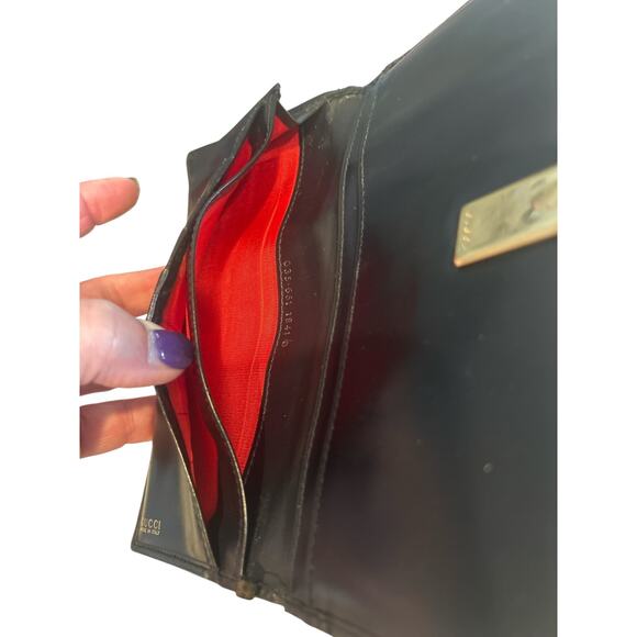 Gucci Y2K Vintage Black Patent Leather Wallet with Horsebit Clasp - Picture 9 of 11